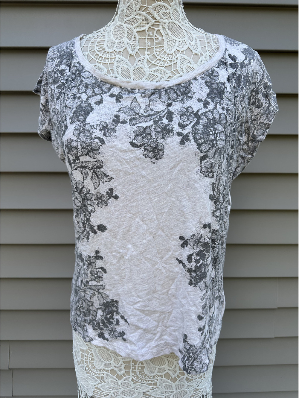 DKNY JEANS White Floral Print Cotton T Shirt Vintage Casual